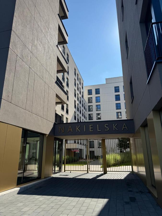 Nowoczesny Apartament w centrum Warszawy parking, smart TV, self check-in - B&B Warsaw