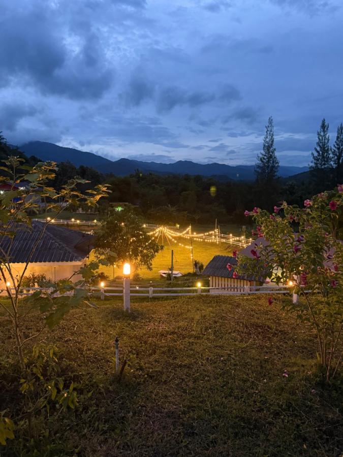 บ้านเนินเขา รีสอร์ท&แคมป์ปิ้ง