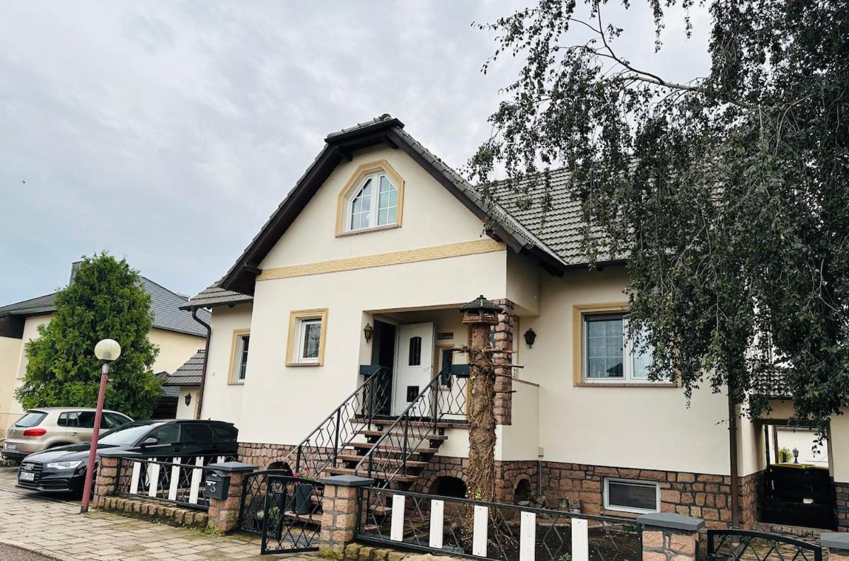 FeWo Zimmervermietung Bornemann - B&B Könnern
