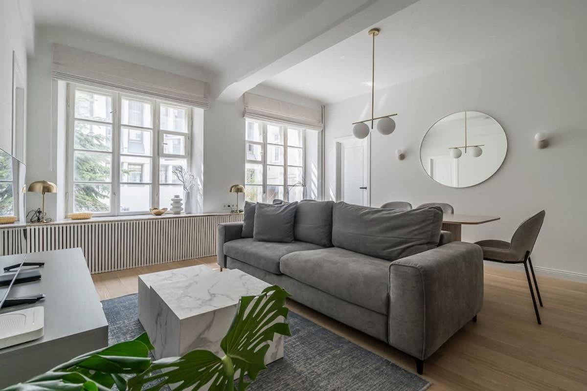 Domillion 3bdr 2 baths Bright and Spacious apt P99 - B&B Vilna