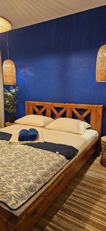 2 комнатная квартира возле метро Салтовское Героев труда - Bed and Breakfast Charkov