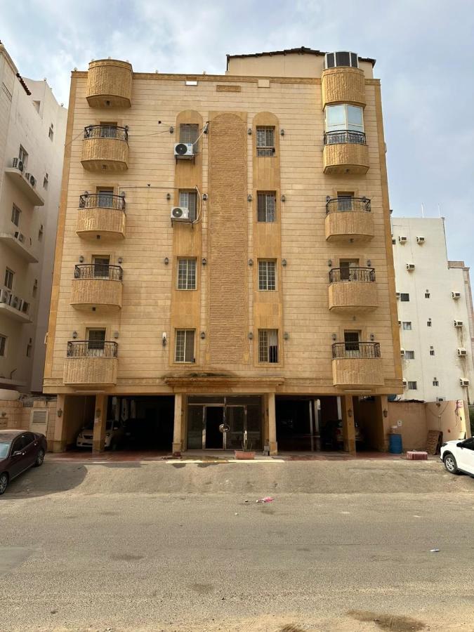 استديو فندقي فاخر بإطلالة وبتصميم راقي - Chambres d'hôtes Djeddah