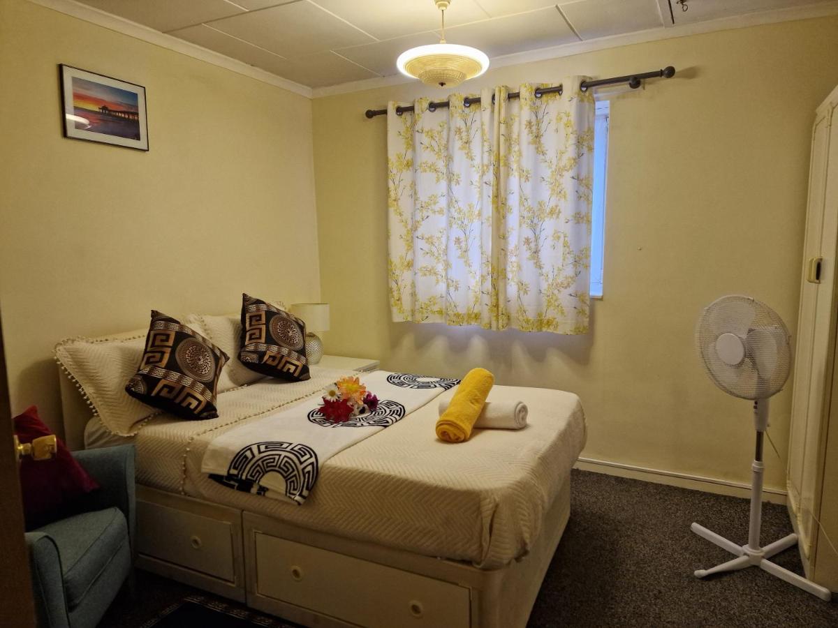 Comfortable holiday home in Basildon Essex - B&B Laindon