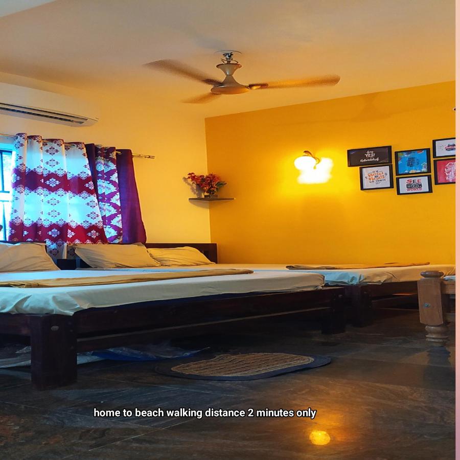 Arundekar Home Stay In 2 Minutes Walk Beach AC Room - Bed and Breakfast Gokarna