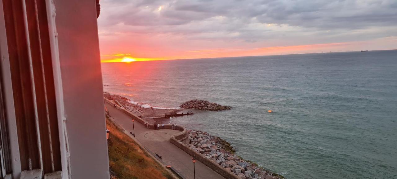 Amazing sea and Cromer pier views - Ferienwohnung Cromer