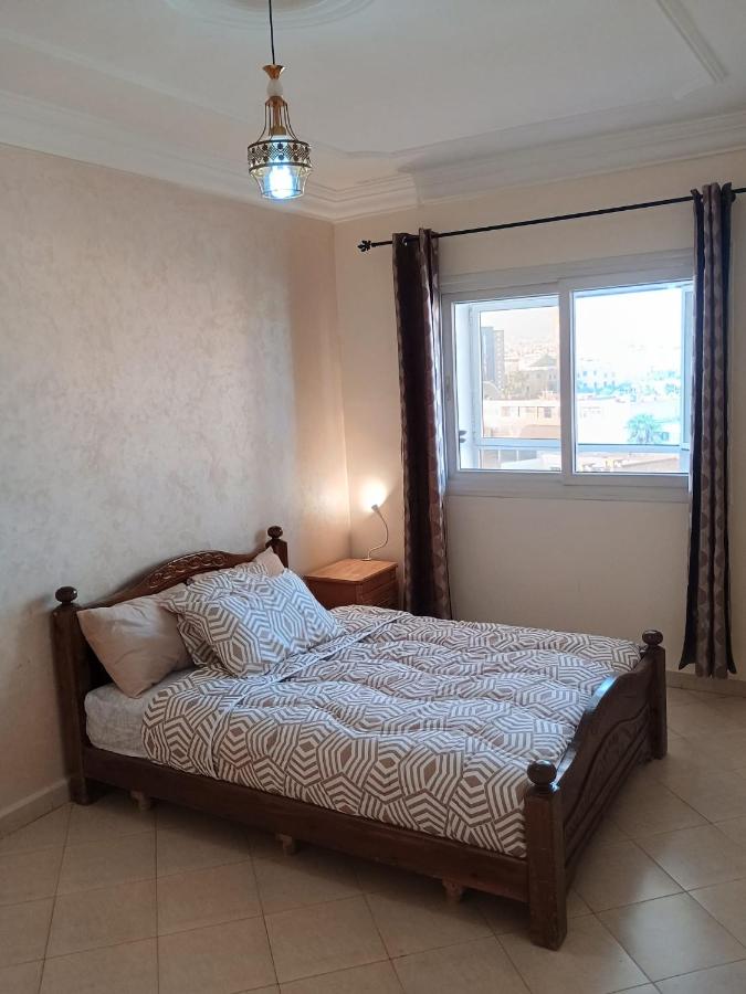 Three-Bedroom Apartment with Balcony