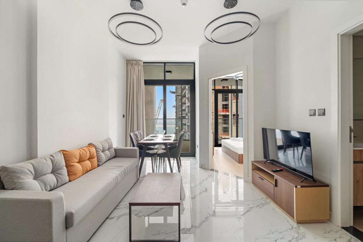FIRST CLASS 1BR Waterfront Bliss - B&B Abu Dhabi