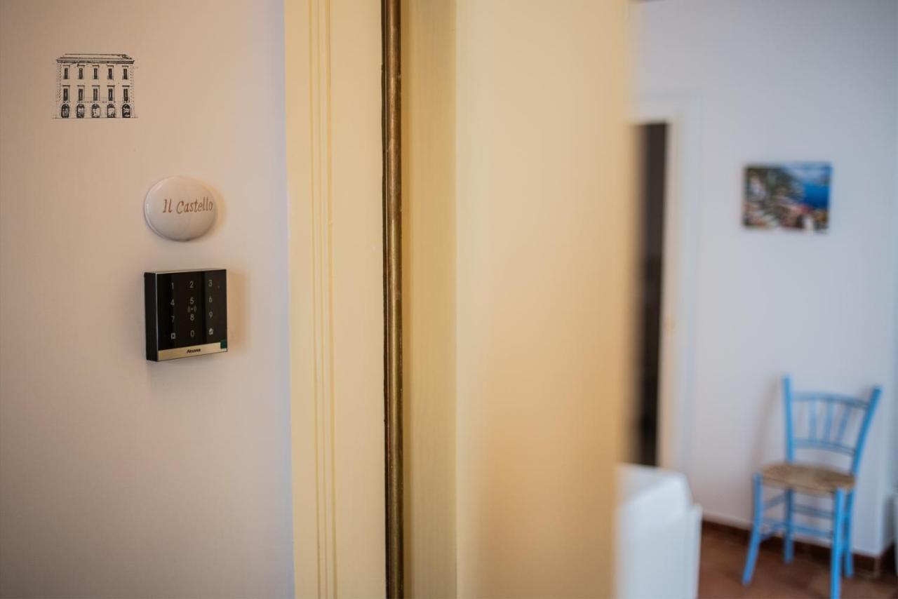 Camera Queen Standard