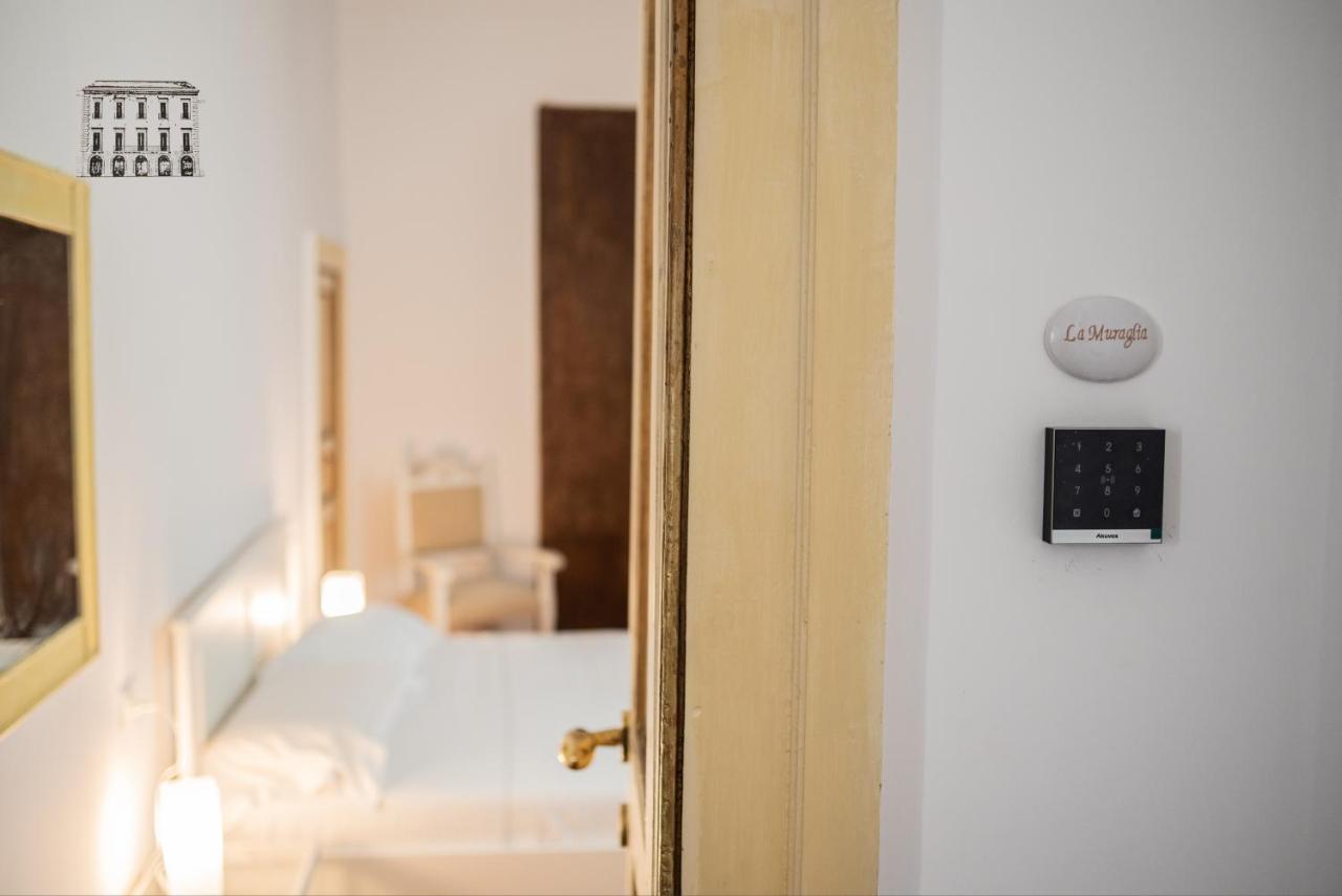 Camera Queen Superior