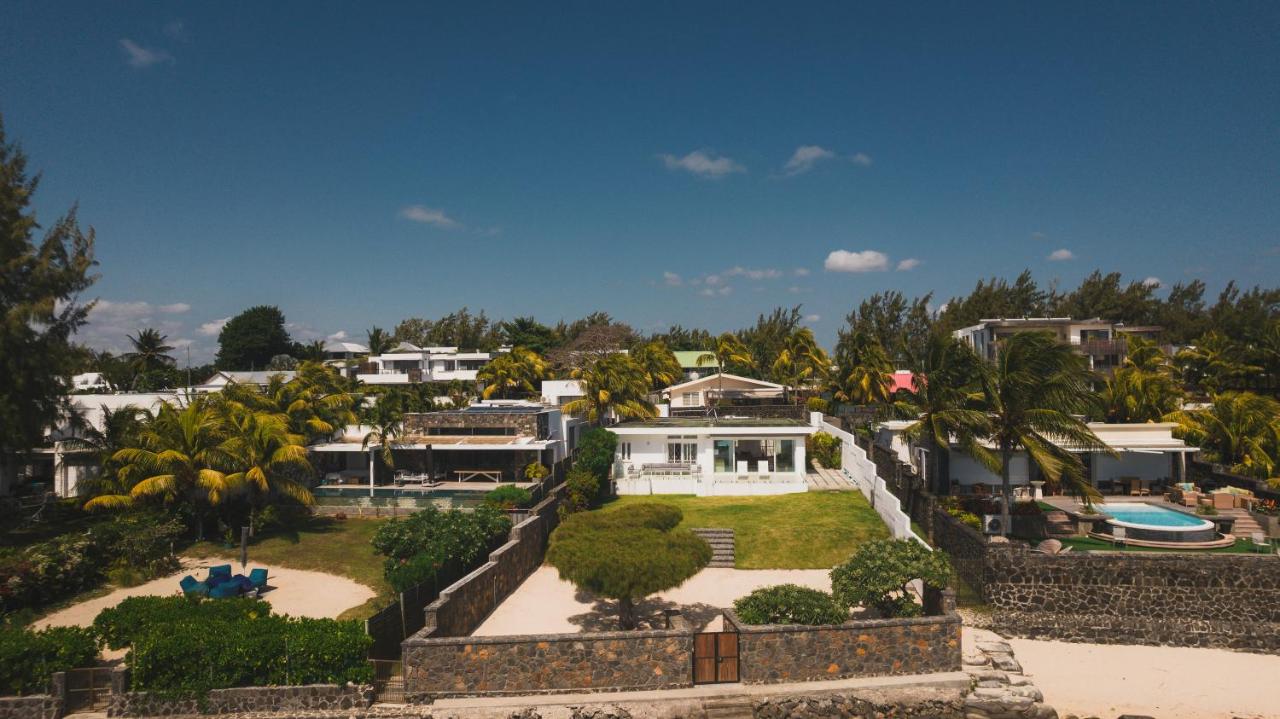 Beautiful beachfront villa with lagoon view - B&B Cap Malheureux