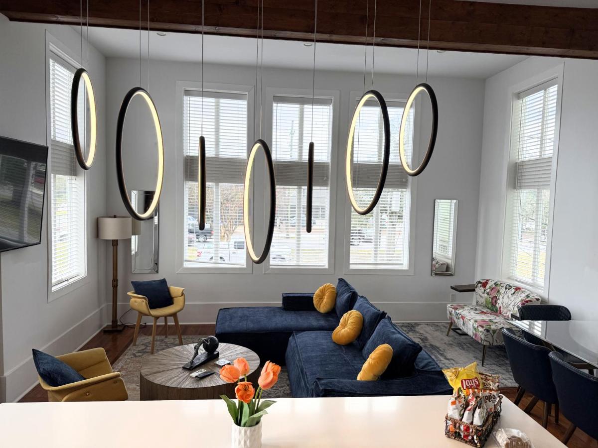 Luxury Spacious Home - 3 Block Walk to French Quarter - Bed and Breakfast New Orleans