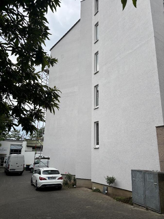 Möbelierte 3-Zm-Wohnung mit luxuriöser Innenausstattung in Zentrum - Chambres d'hôtes Düsseldorf