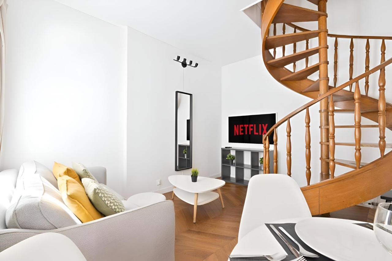 Place de la Concorde Luxurious Apartment 2BR-6P Free Netflix - Chambres d’hôtes Paris