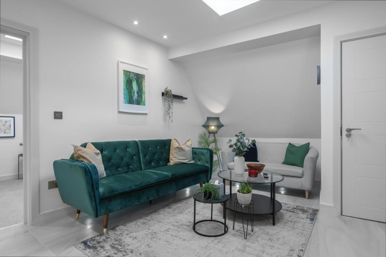 Contemporary Didcot Apartments for Work & Leisure - B&B Didcot