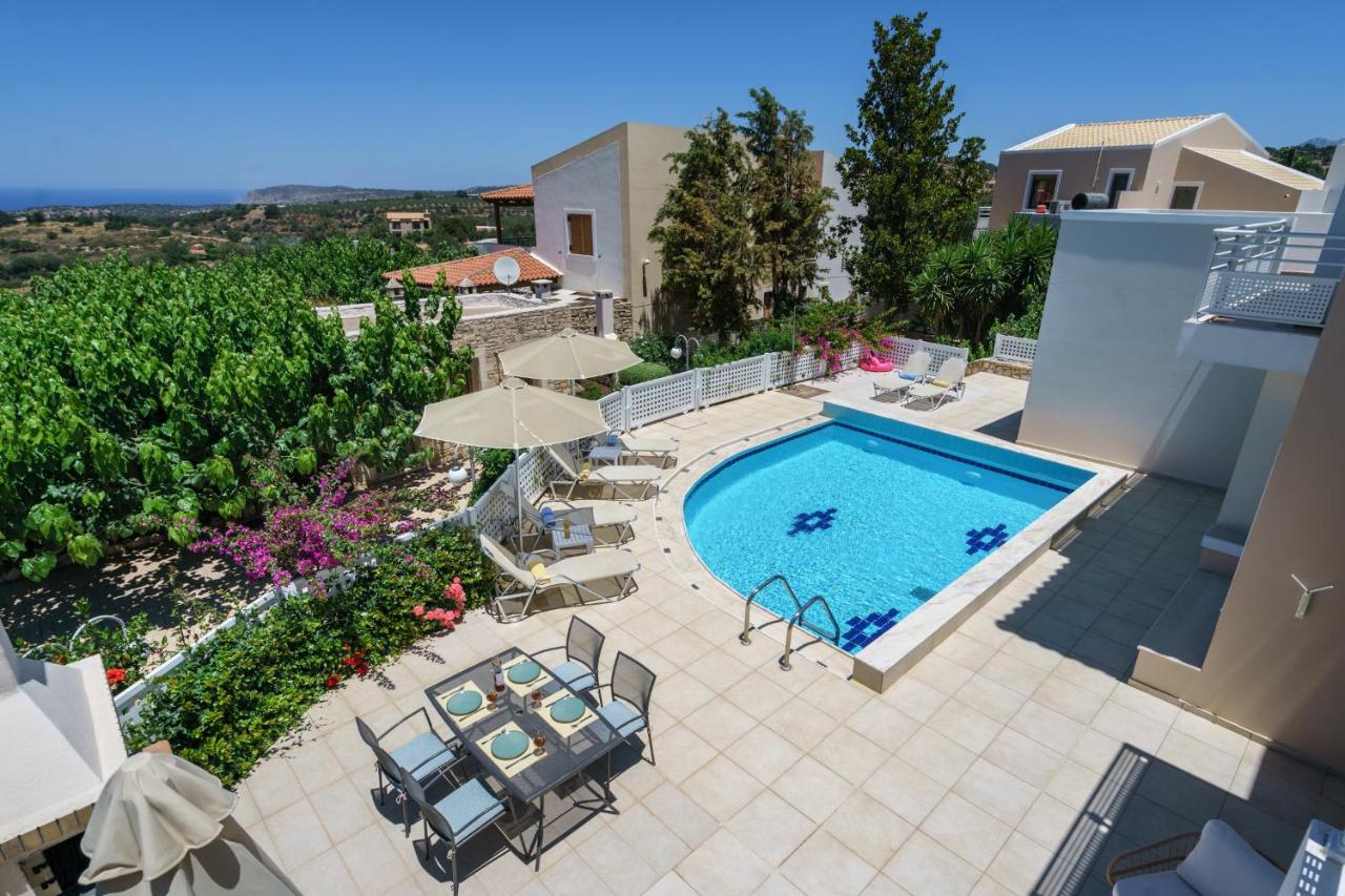 Salvia Villas - B&B Skouloufia