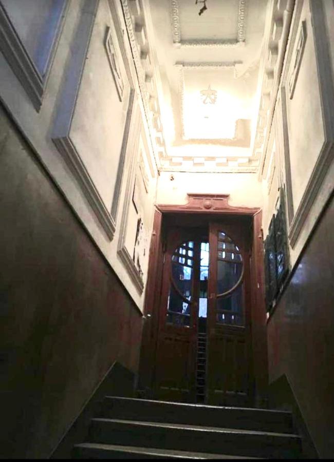 V&O WhiteChocolateApt 800 m to Opera - B&B Lviv