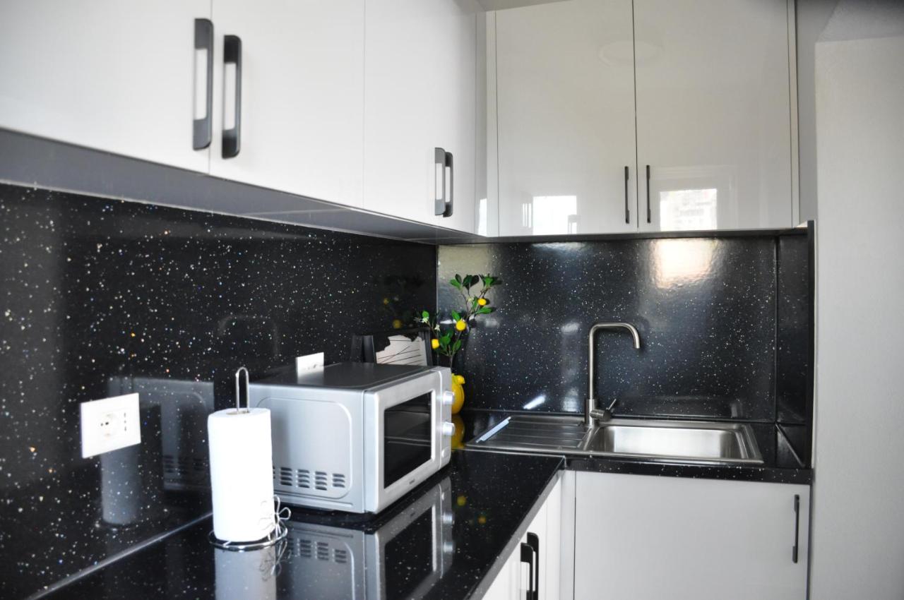 Urban Bazaar Stay - B&B Tirana