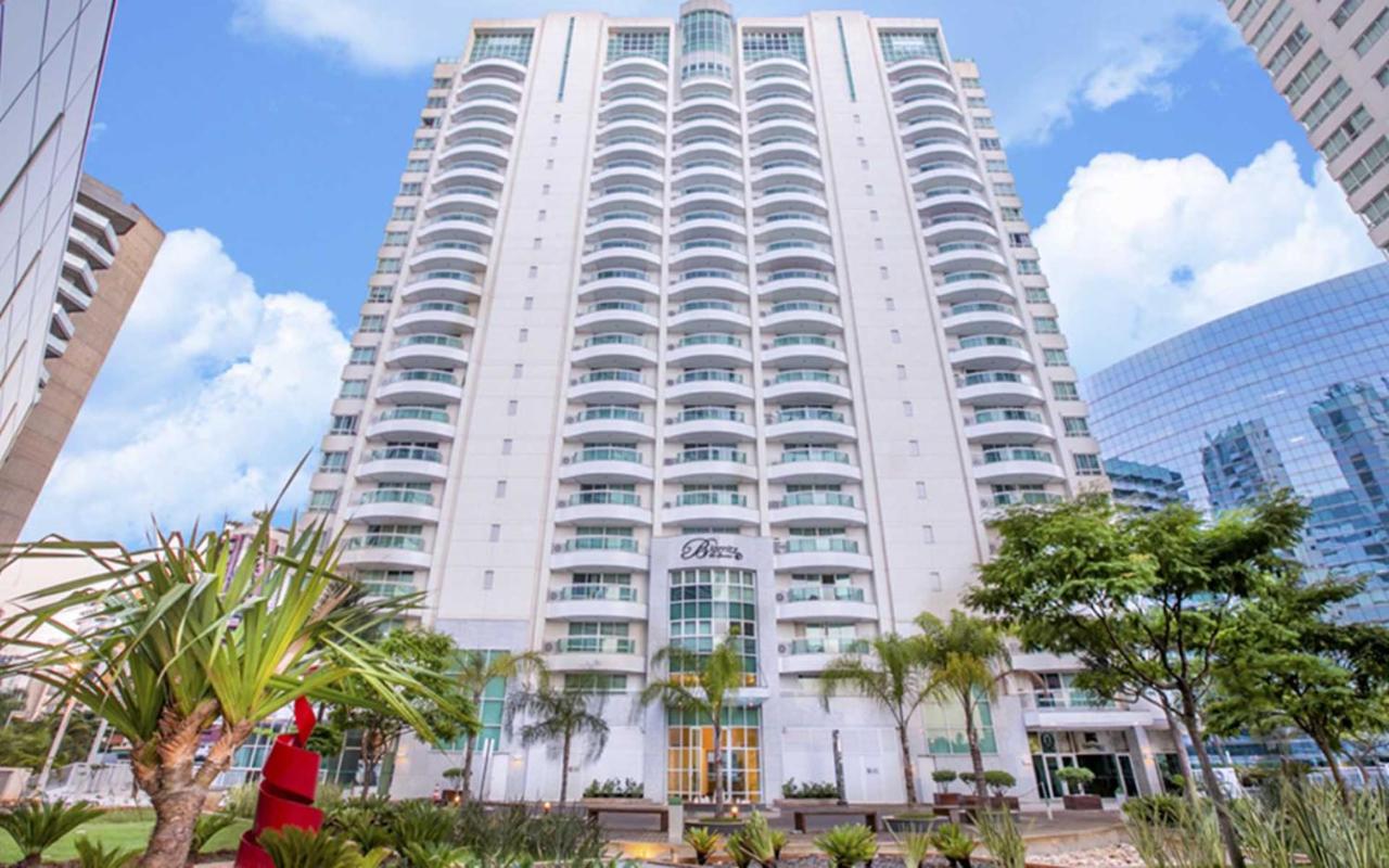 Deluxe One-Bedroom Apartment with City View