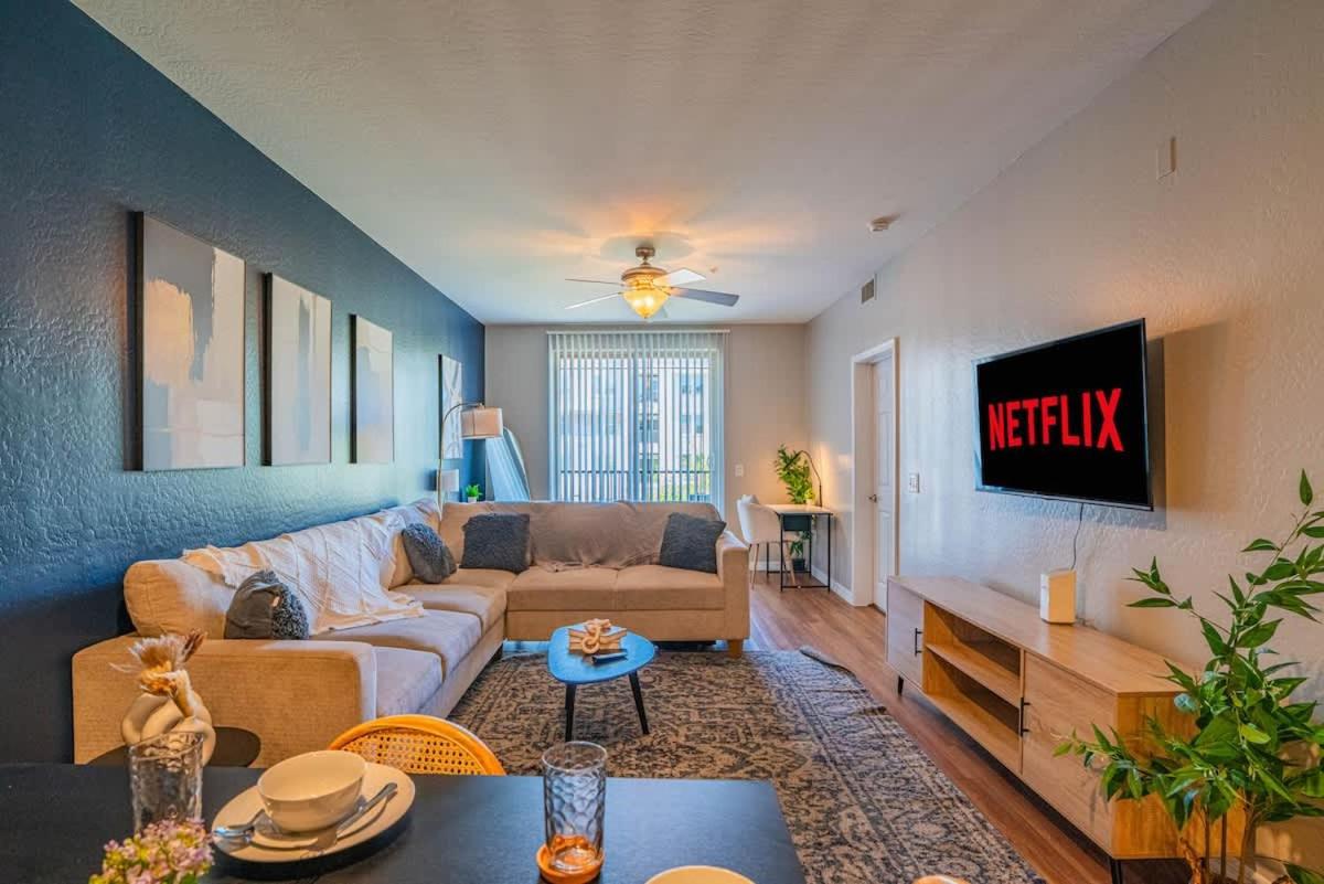 Spacious Near ASU Sloan Pk Gym Parking Pool WD - B&B Tempe