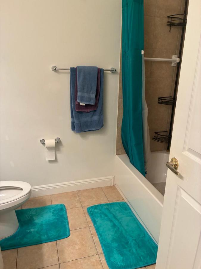 Miami Fort Lauderdale Vacation Rooms - B&B Miramar