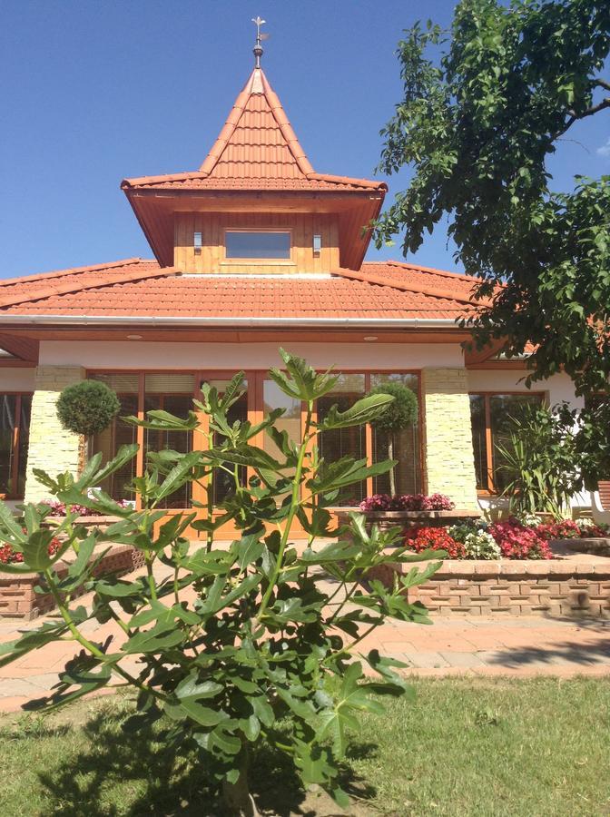 Bornemisza Kuria - B&B