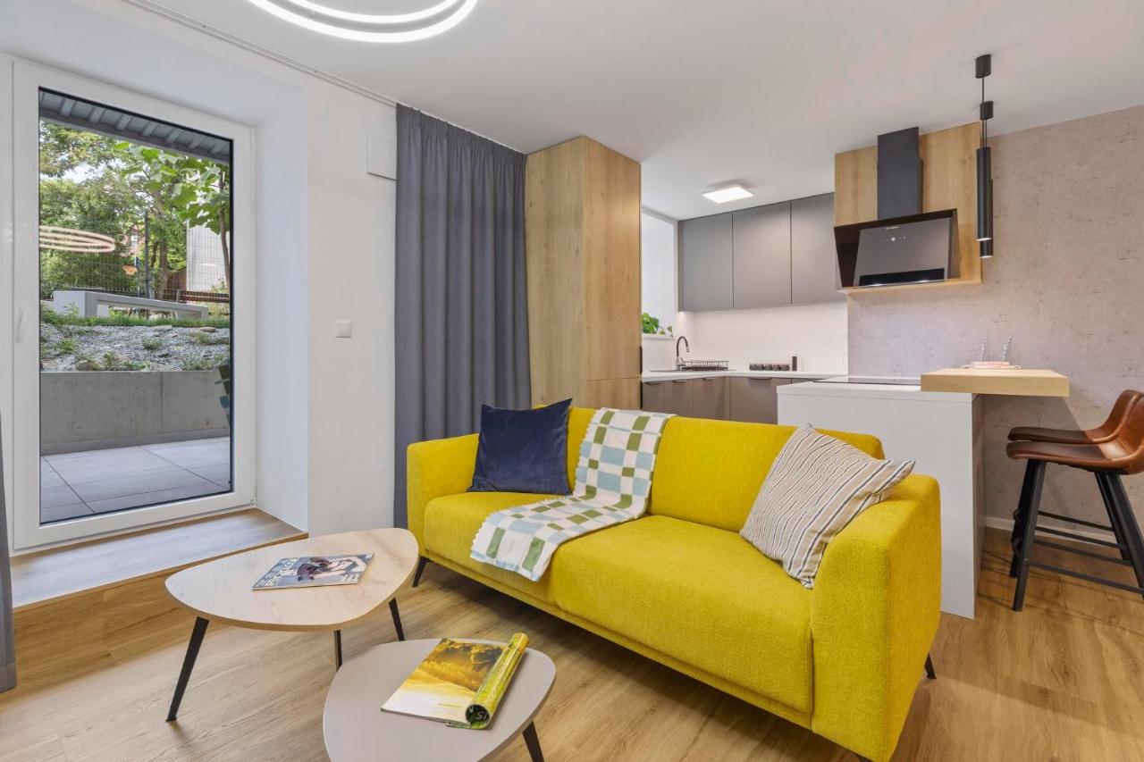 Appartamento con 1 Camera da Letto, Terrazza e Vista Giardino