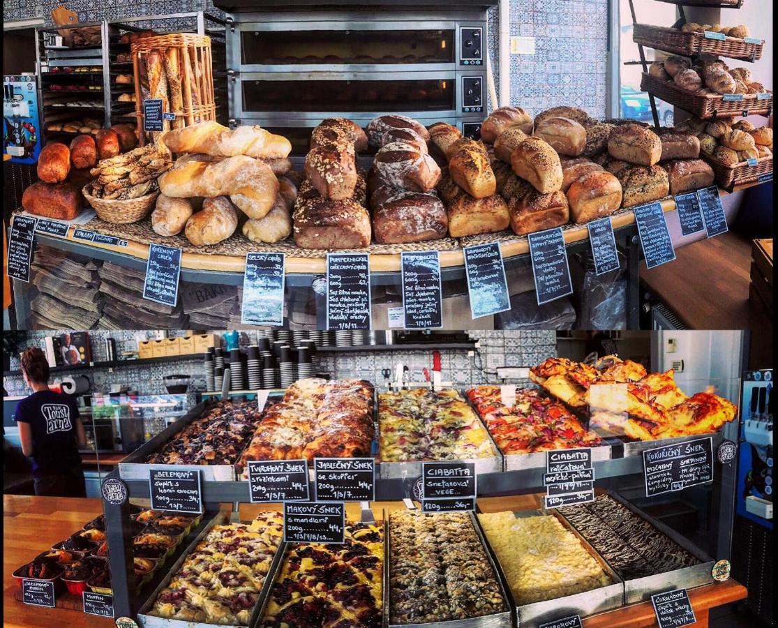 Designer Loft Apartment Holešovice, Parking, Balcony - Bed and Breakfast Praag