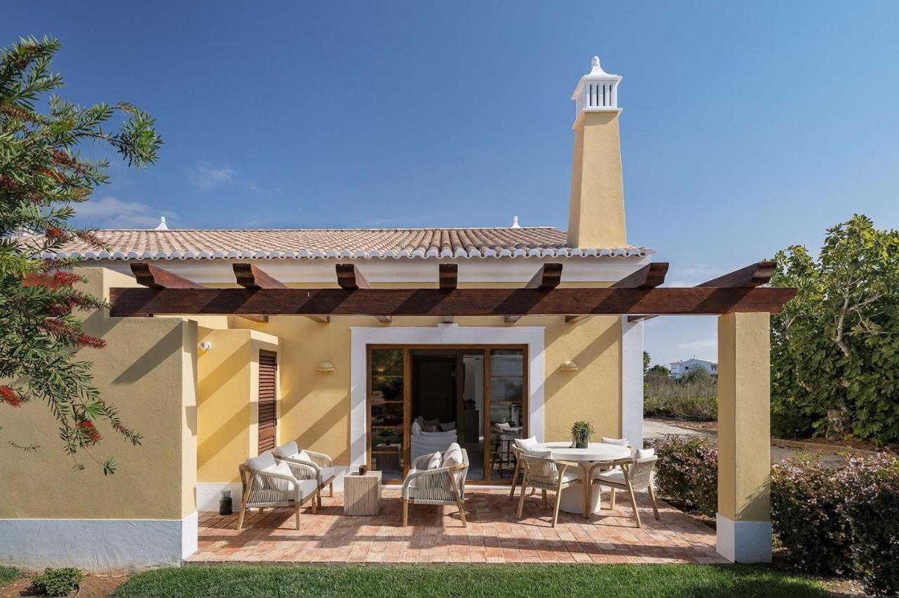2 bdr Villa with Ocean-View Shared Pool, Luz, Lagos - Ferienwohnung Senhora da Luz