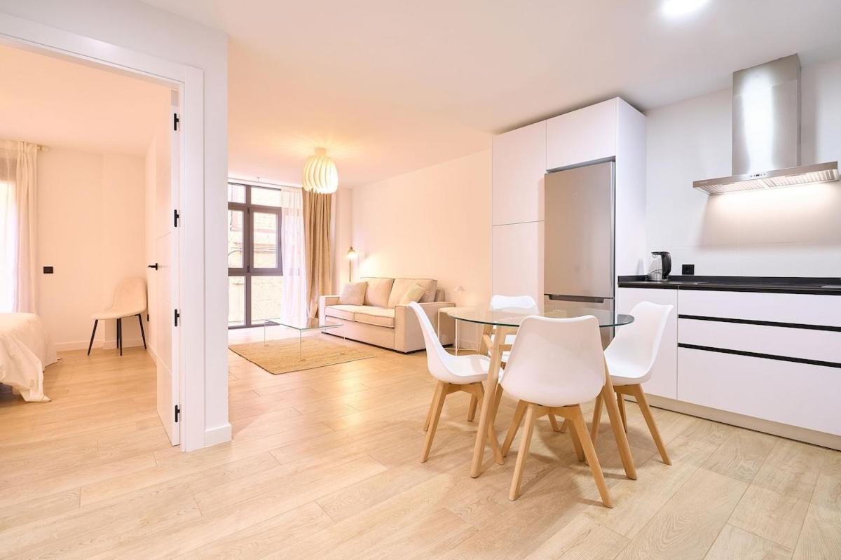 Universitas Suite centro Salamanca by keyhom - Bed and Breakfast Salamanca
