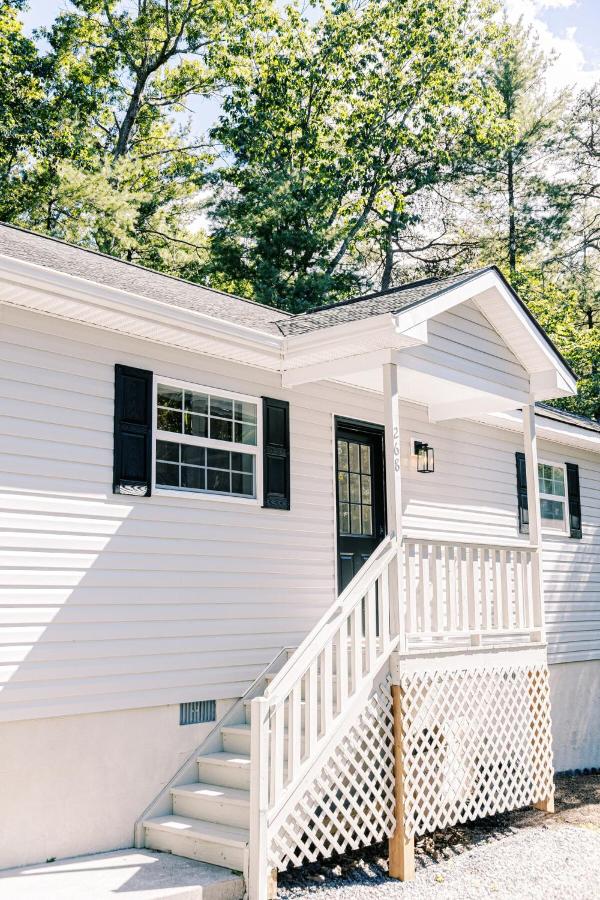 Oak & Ember Lodge - B&B Mount Jackson