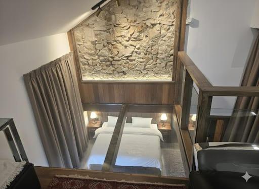 Private colony Retreat - מפלט זוגי במושבה - B&B Haifa
