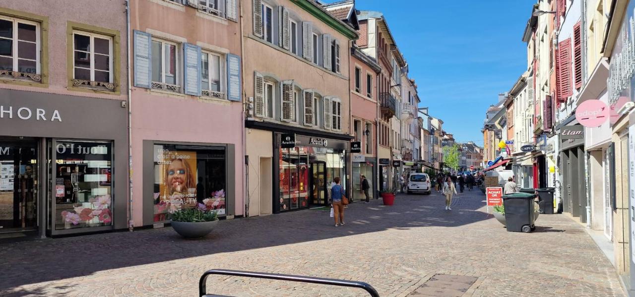 Luxury apartment city center Montbeliard - Chambres d’hôtes Montbéliard