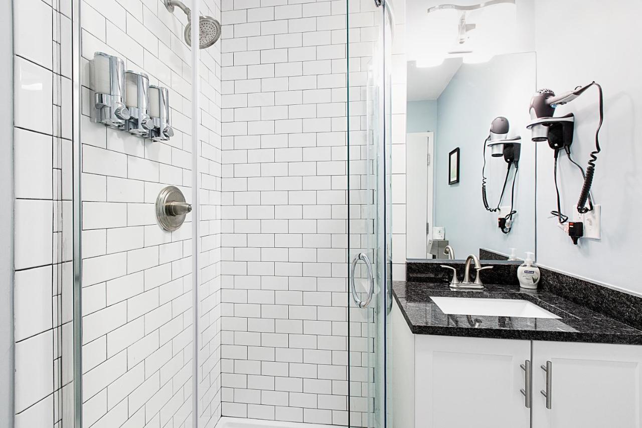 Habitación con baño compartido 102 - Cama grande