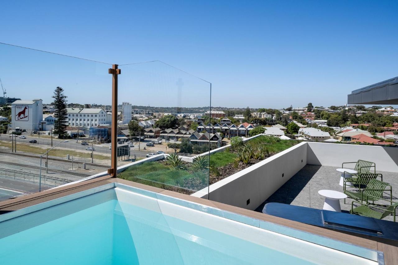 Trendy 1-Bed Retreat in Fremantle with Rooftop - B&B North Fremantle