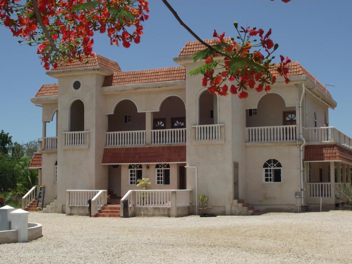 B&B Corozal - Serenity Sands - Bed and Breakfast Corozal