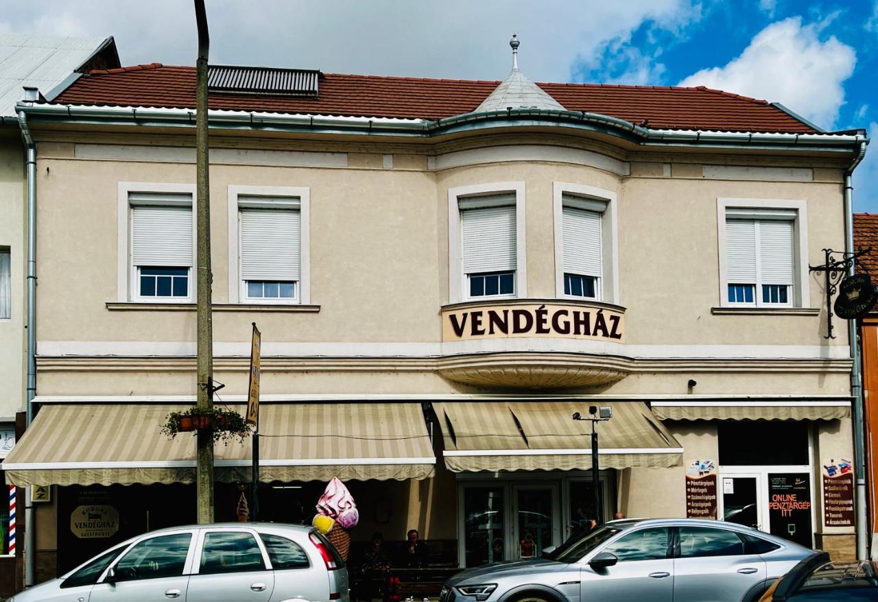 Korona Vendégház - Bed and Breakfast Mátészalka