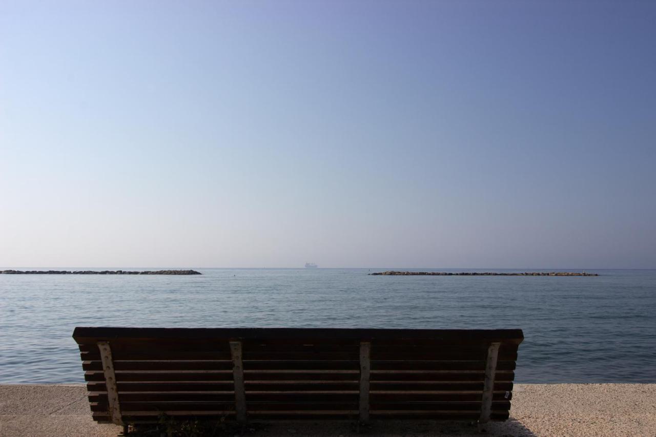 Sea View Stay 200m to Beach - B&B Voróklini