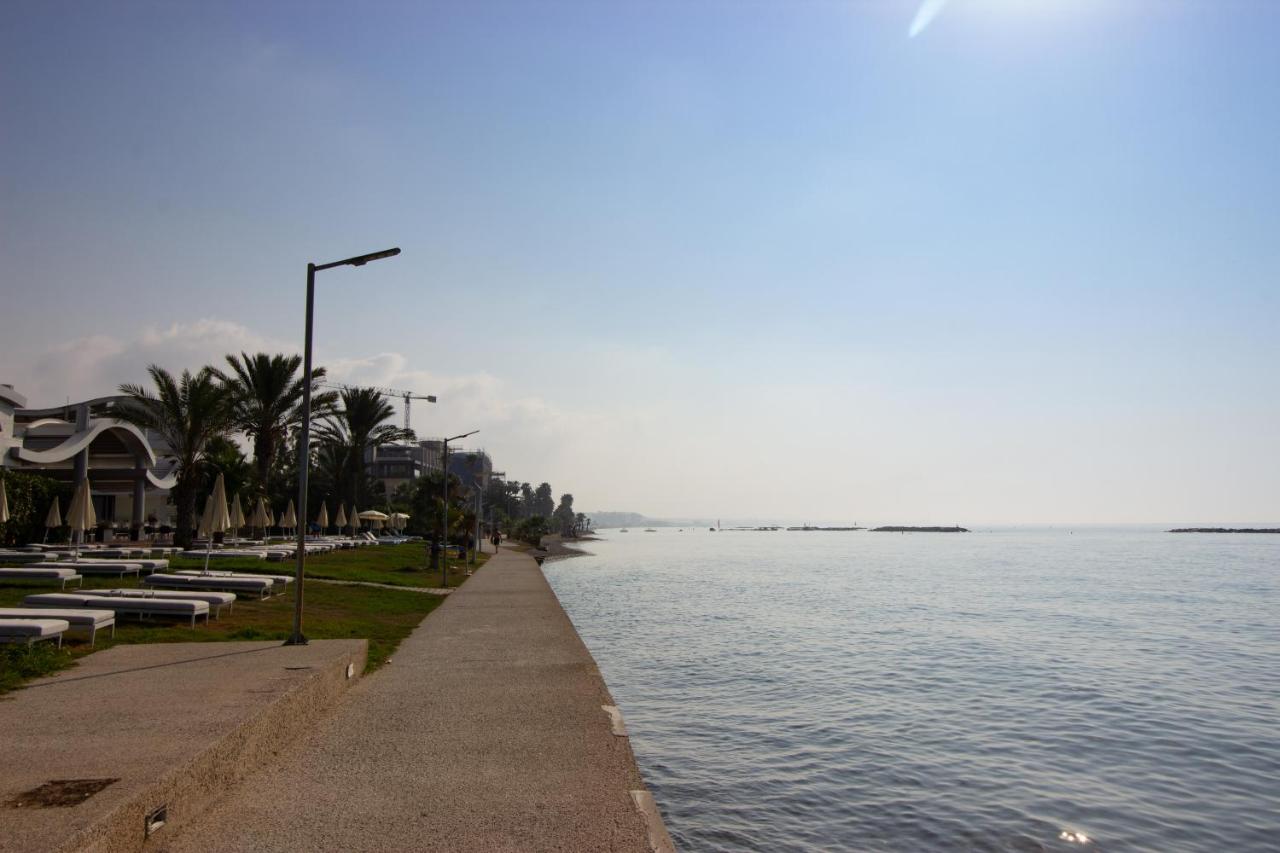 Sea View Stay 200m to Beach - B&B Oroklini