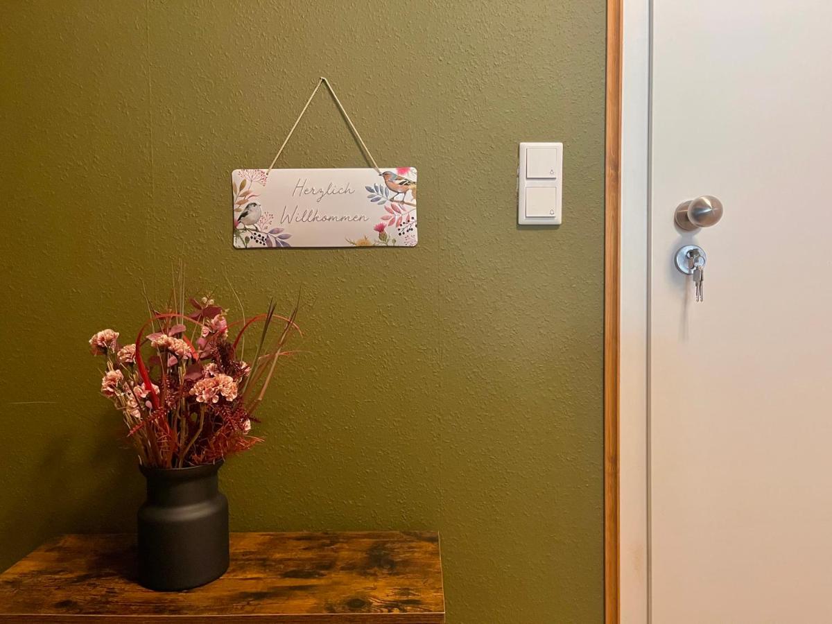 Moderne Ferienwohnung mit Balkon & WLAN - zentral - Bed and Breakfast Bad Wünnenberg