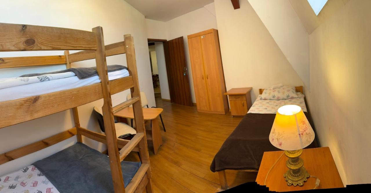 Camera Tripla Basic con Bagno in Comune