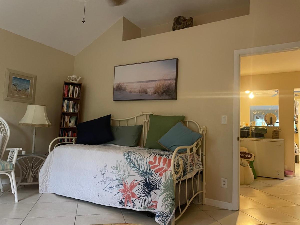 Double or Twin Room with Private External Bathroom