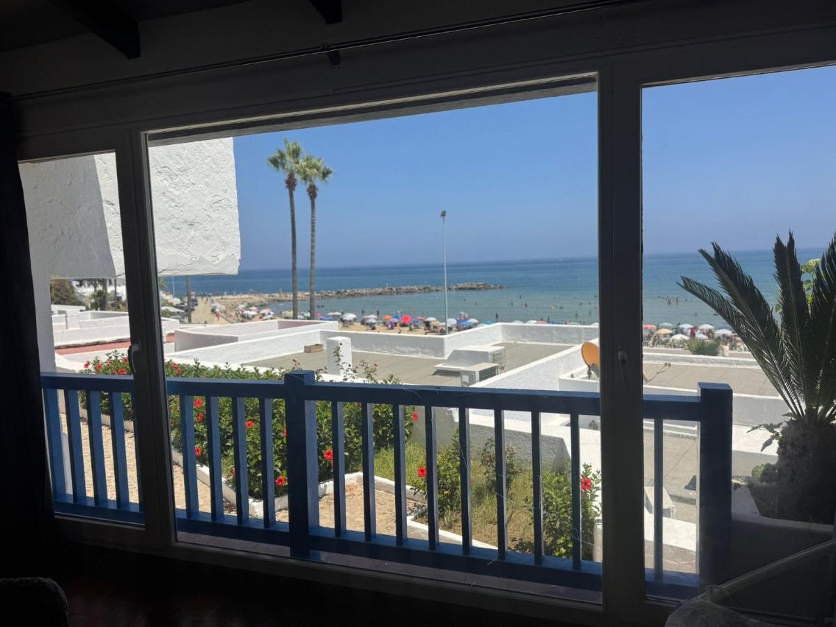 House with exceptional view over the Mediterranean - Bed and Breakfast Cap Negro I