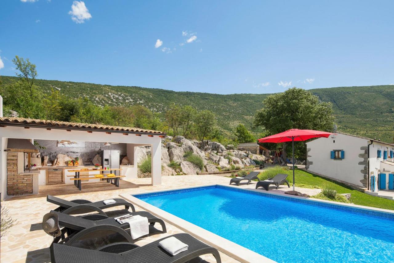 Villa Elia in Nova Vas - Haus für 8-10 Personen - B&B Šušnjevica