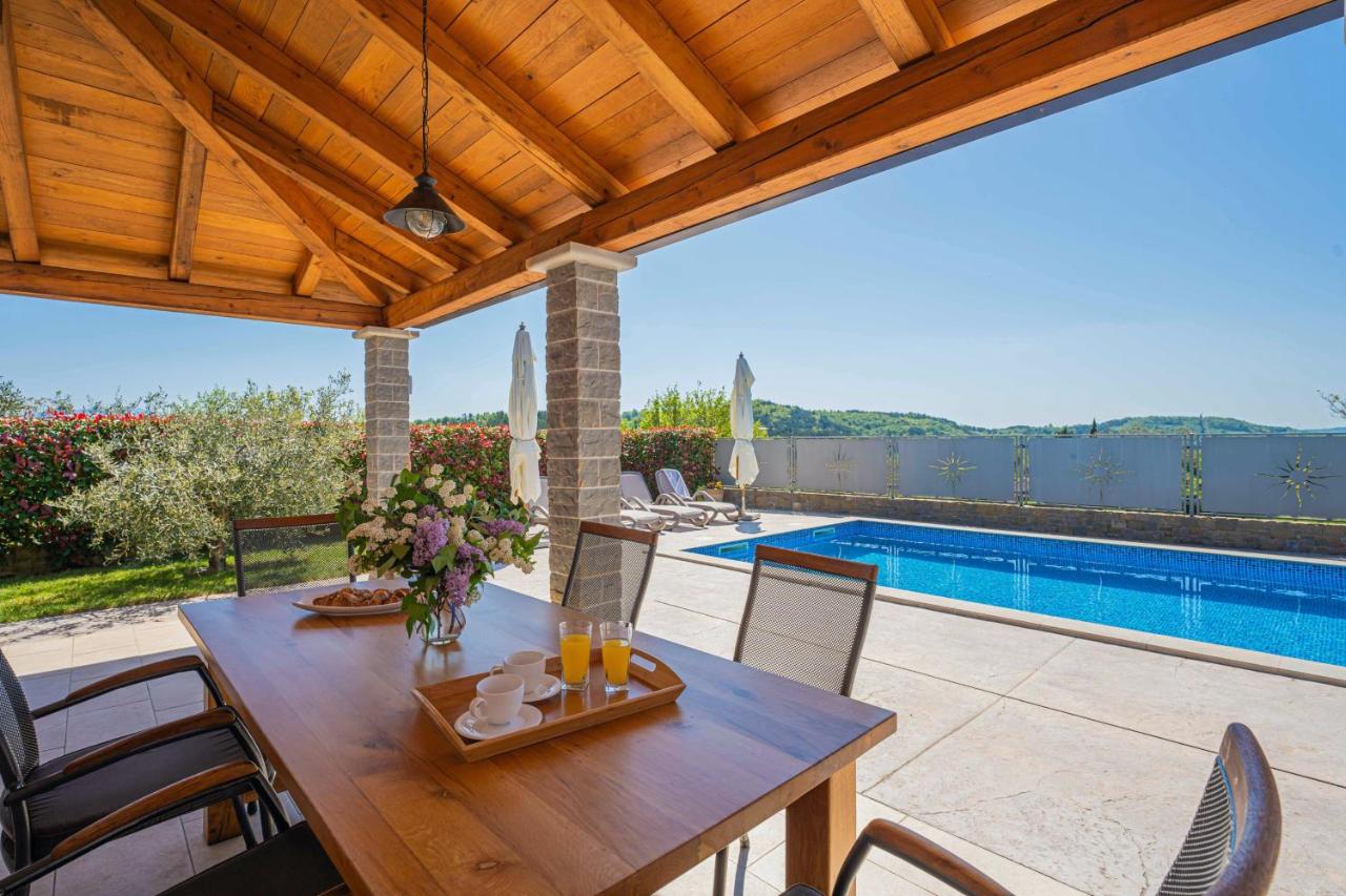 Villa Ingrid in Buzet - Haus für 6 Personen - B&B Buzet