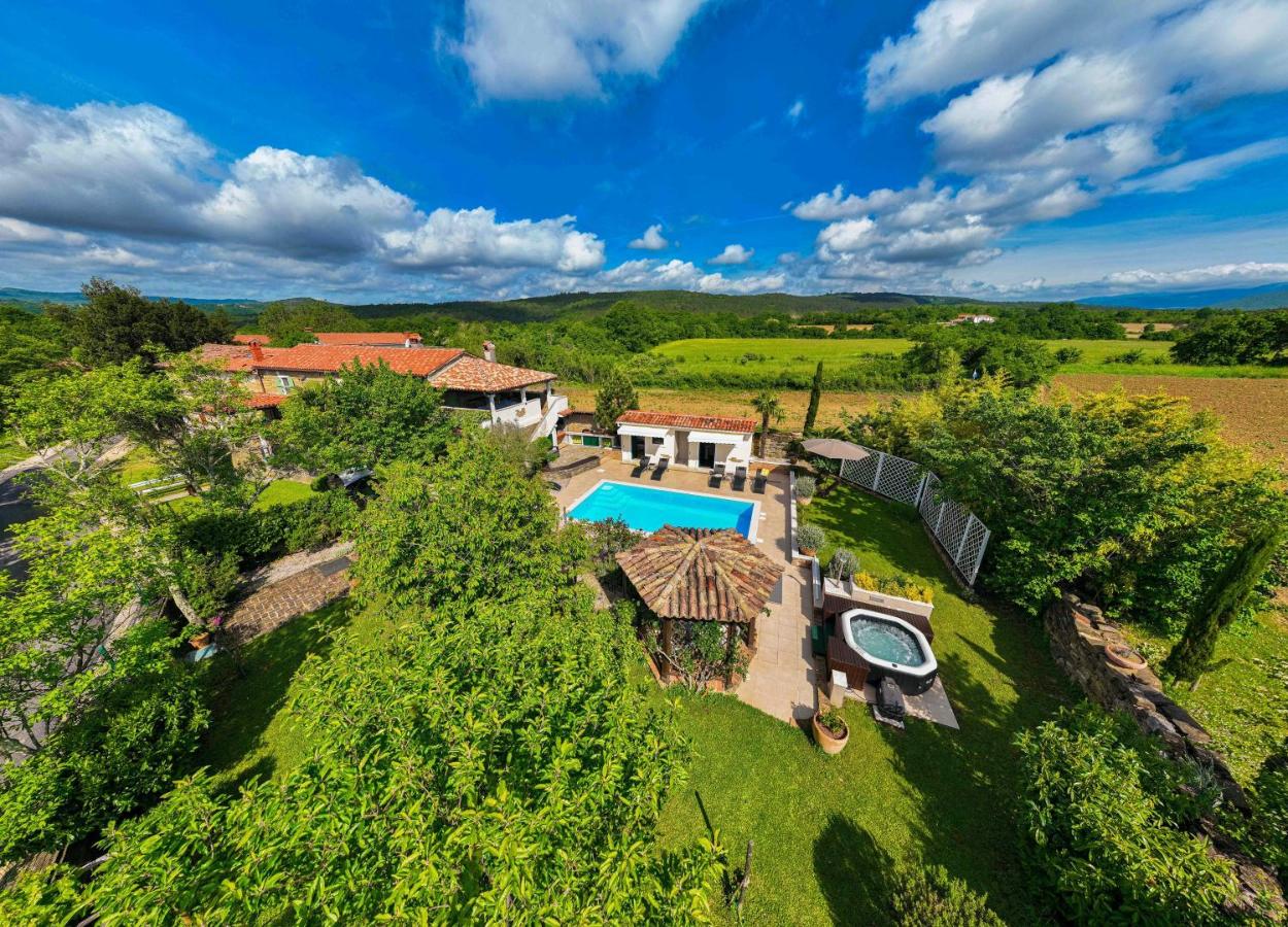 Villa Zatka in Zatka Čepić - Haus für 6 Personen - B&B Kršan