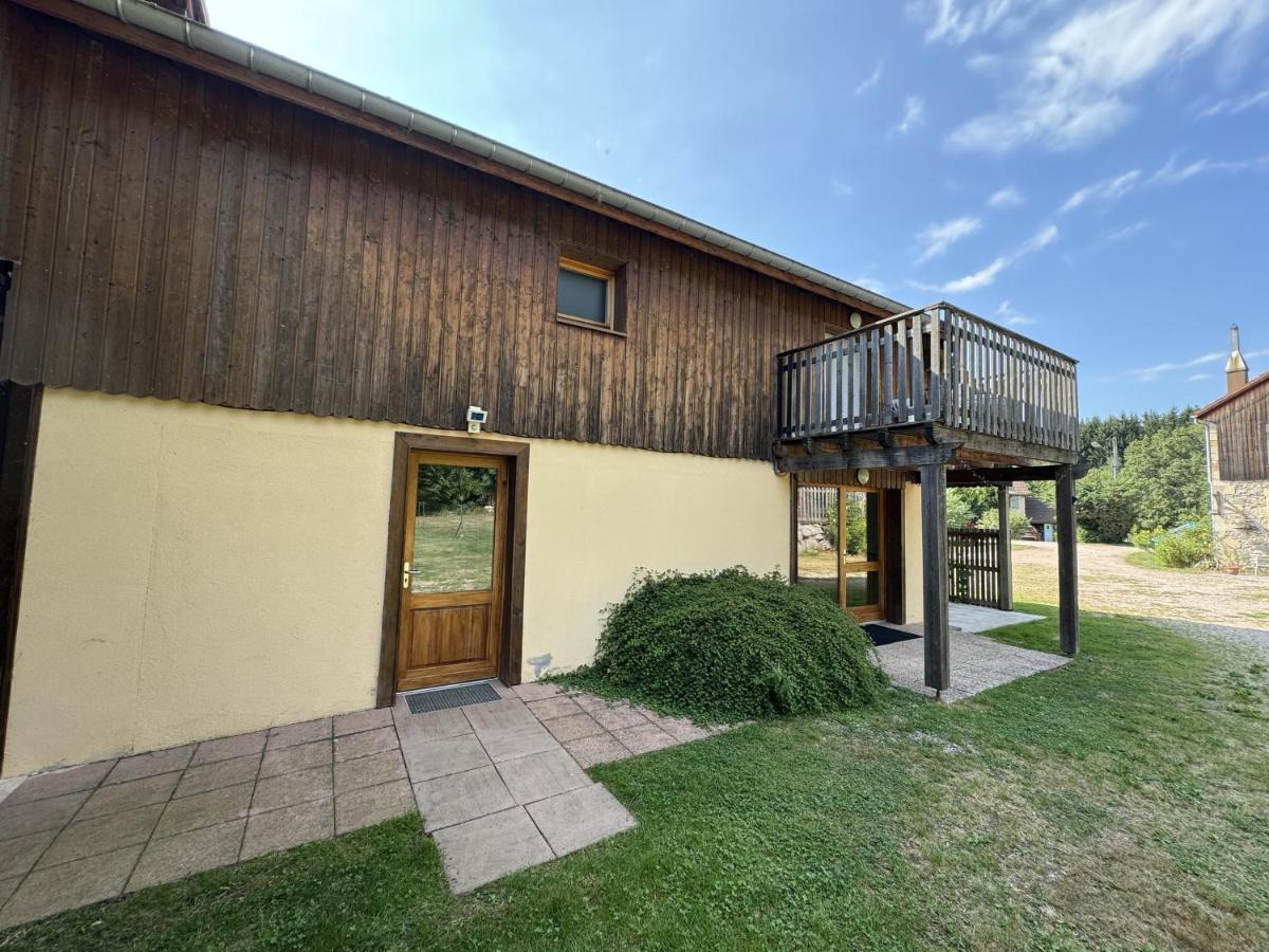 Apartamento con vistas a la piscina