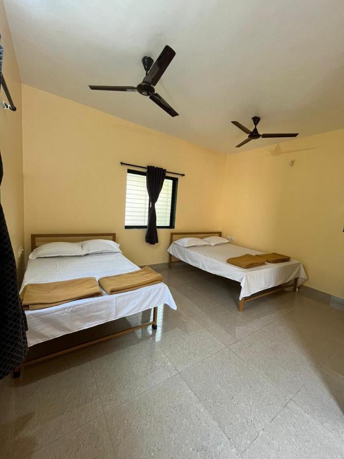 Shri Smruti Cottage - Bed and Breakfast Nāgaon