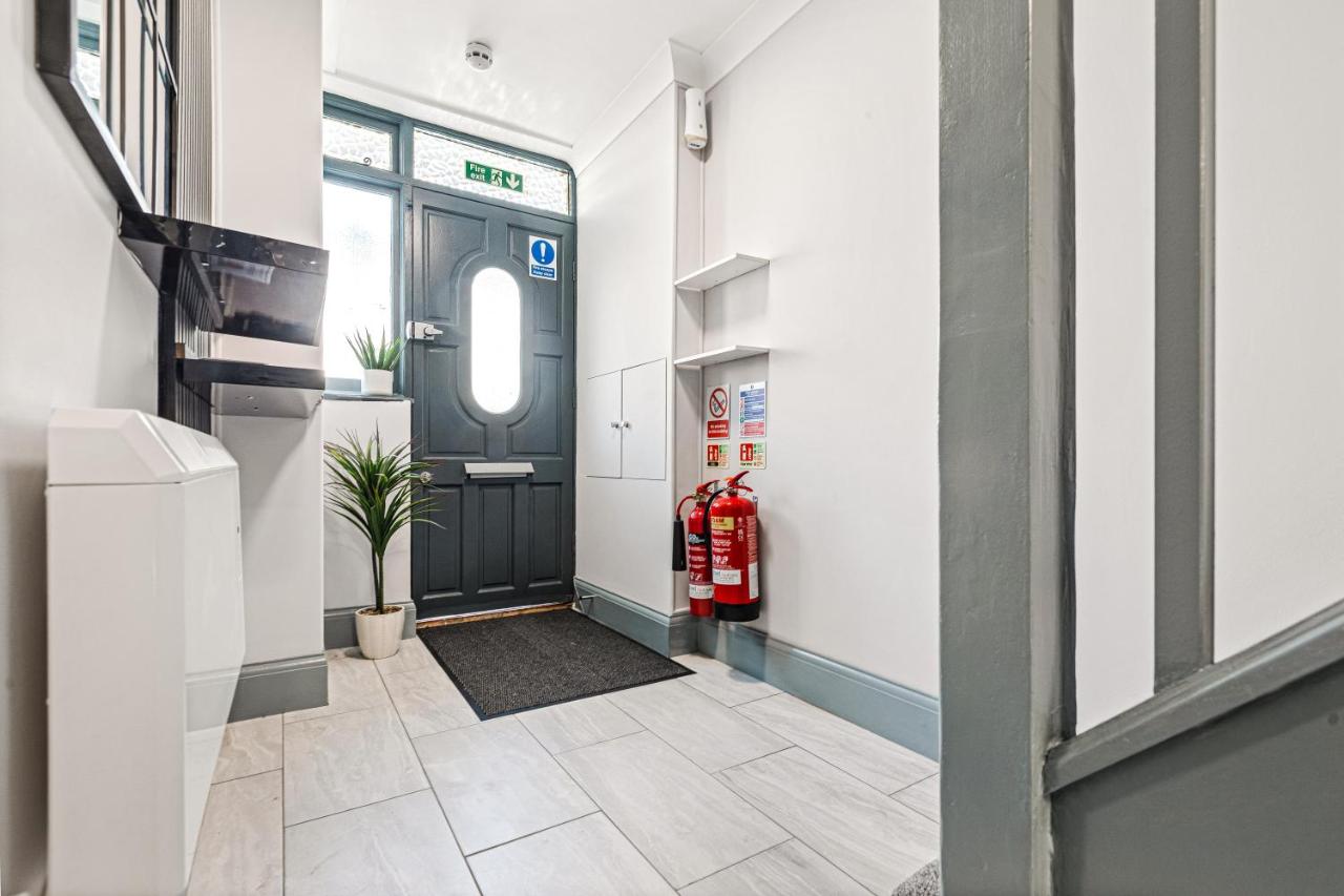 Imperial Inn Apartments near Tottenham Hotspur - B&B Londra