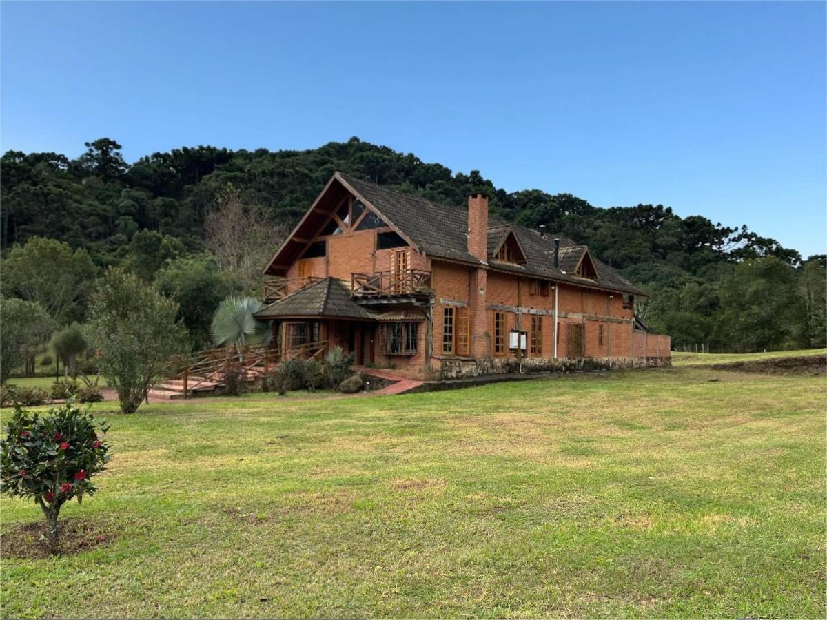 Suite mit Kingsize-Bett und Balkon