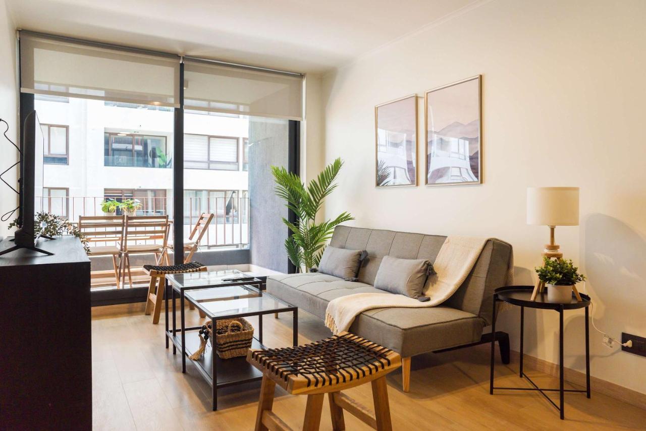 Chic 1BR Oasis for 3 in Bustling Las Condes - Chambres d’hôtes Santiago